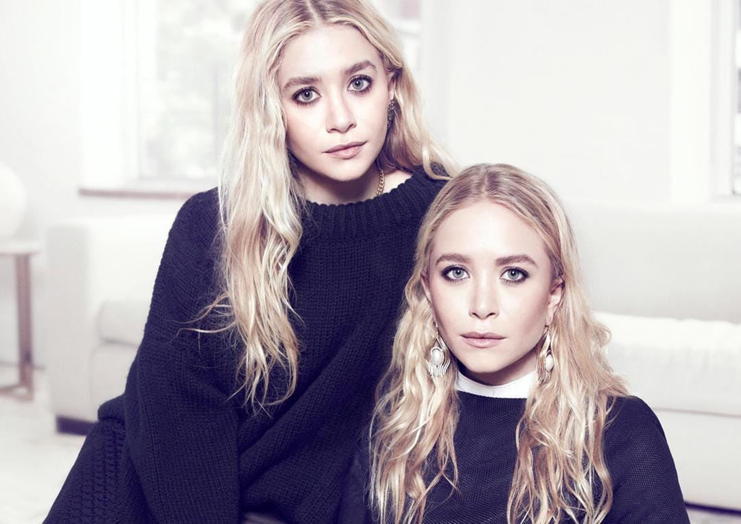 Untuk Kamu yang ingin Tampil Notable. Simak Yuk 5 Fashion Lesson dari Style Icon Mary-Kate dan Ashley Olsen