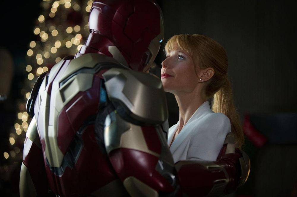 www.comicbookmovie.com