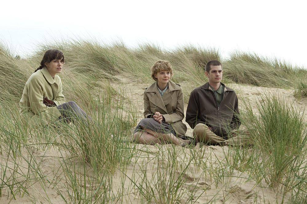 Never Let Me Go/DNA Films/www.sofakingnews.com