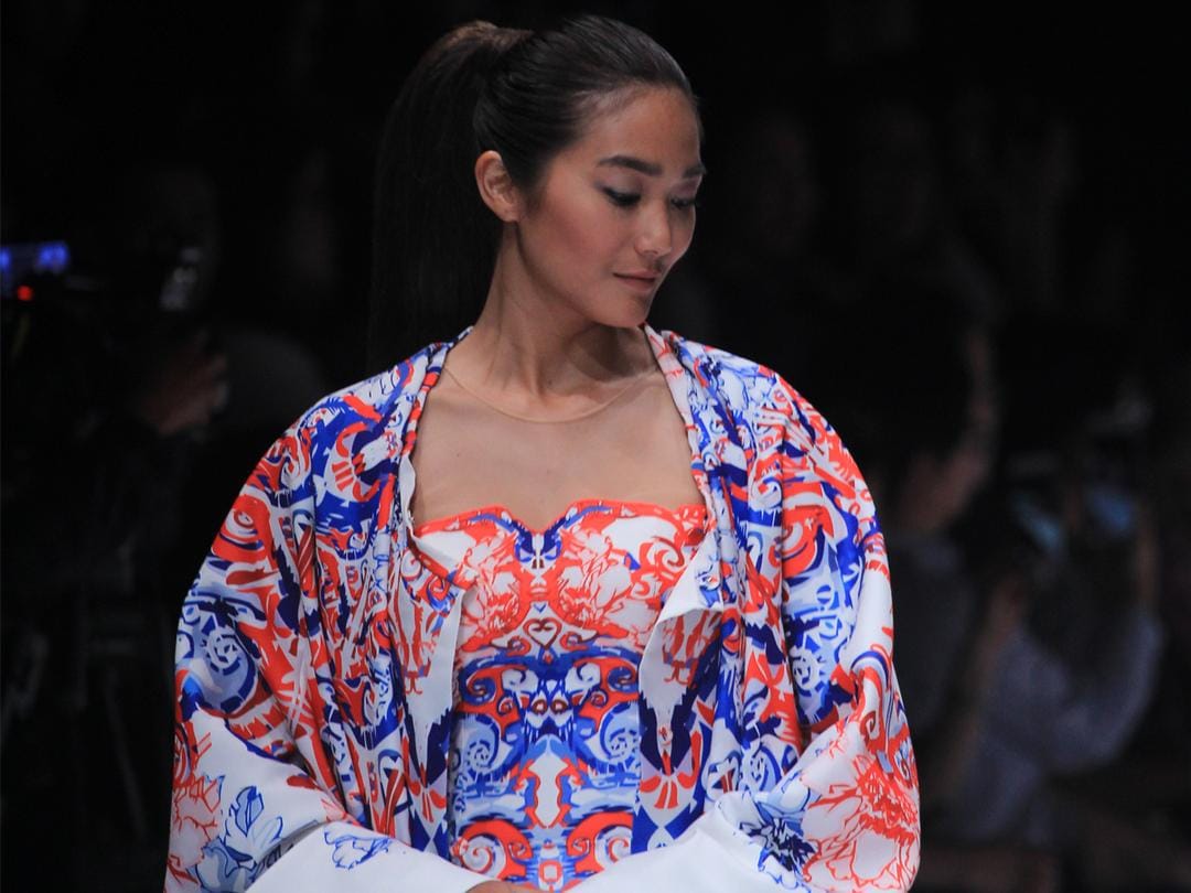 #JFW2017 Albert Yanuar : Motif Dayak dalam Spektrum Warna yang Indah