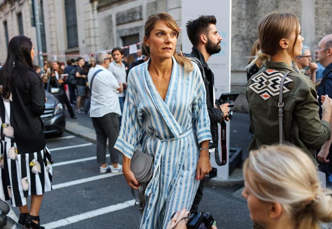 OOTD Inspiration. Intip Yuk Tren Memakai Sleepwear Untuk Gaya Sehari-hari