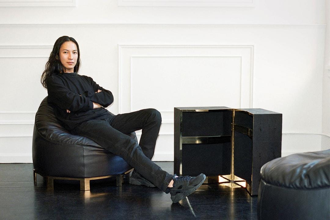 Ingin Mendengarkan Musik dengan Cara Fashionable? Intip Headphone Terbaru Karya Alexander Wang