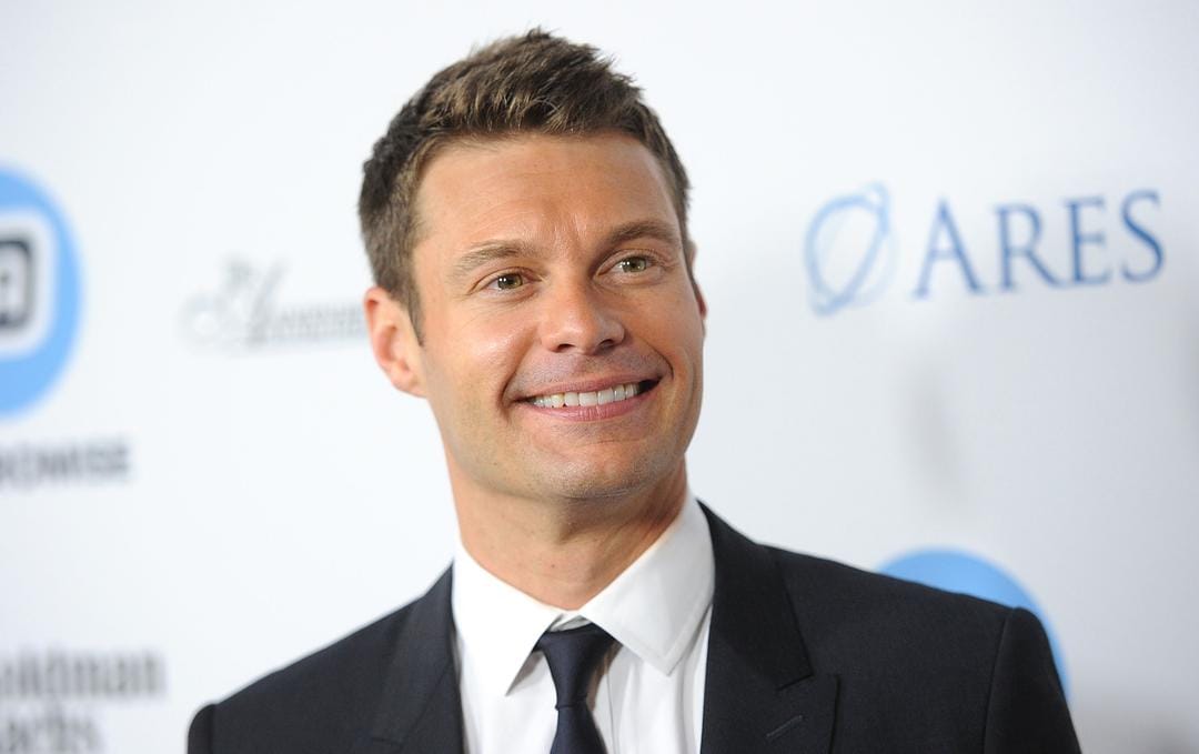 Buat Gaya Cowokmu Semacho Ryan Seacrest