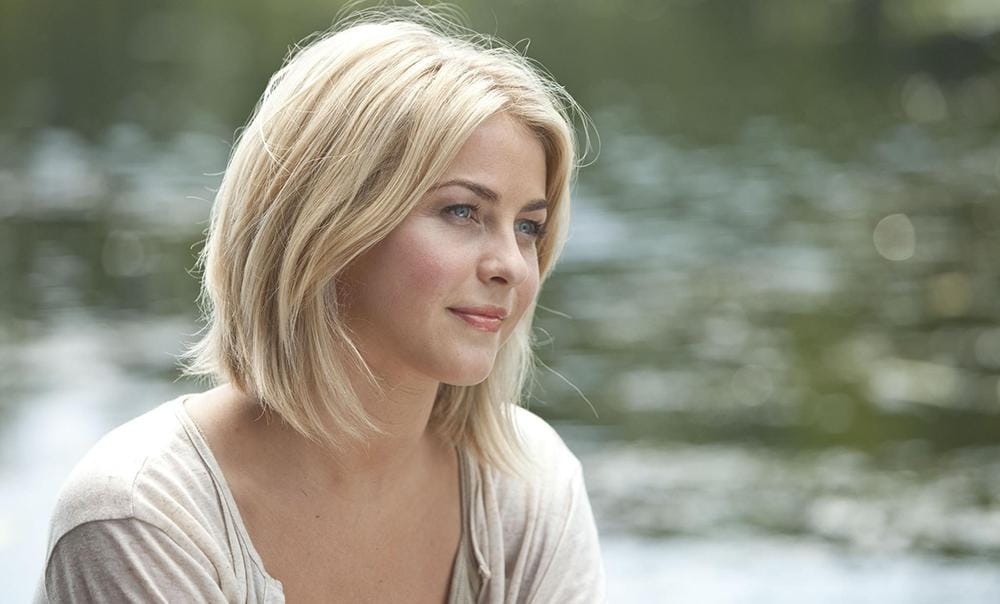 Safe Haven/Relativity Media, Temple Hill Entertainment, Nicholas Sparks Productions/www.zntent.com