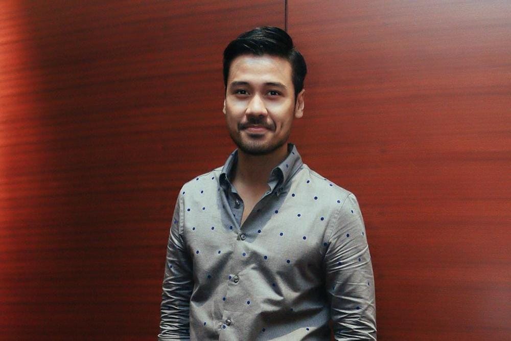 Muka Ganteng Nyatanya Tak Selalu Punya Pacar. 7 Seleb Indonesia Ini Jadi Buktinya!