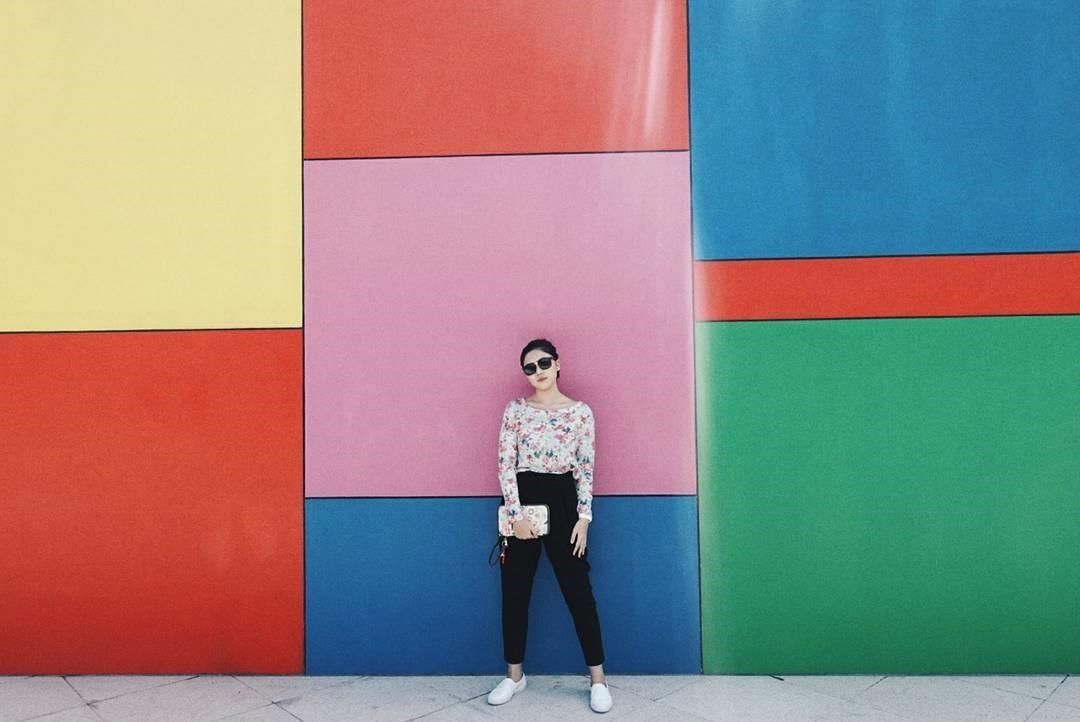 via Instagram: @isyanasarasvati