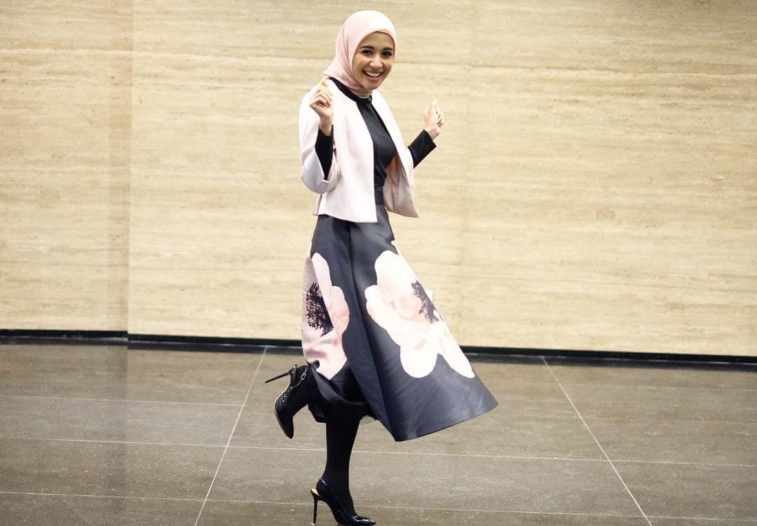 via Instagram: @laudyacynthiabella