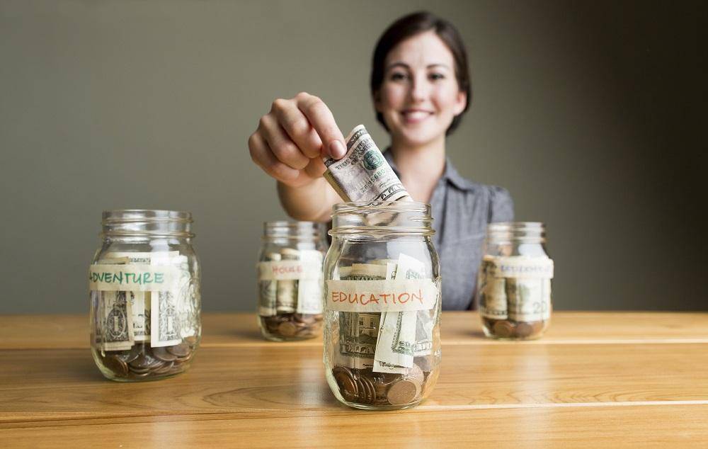 www.gobankingrates.com