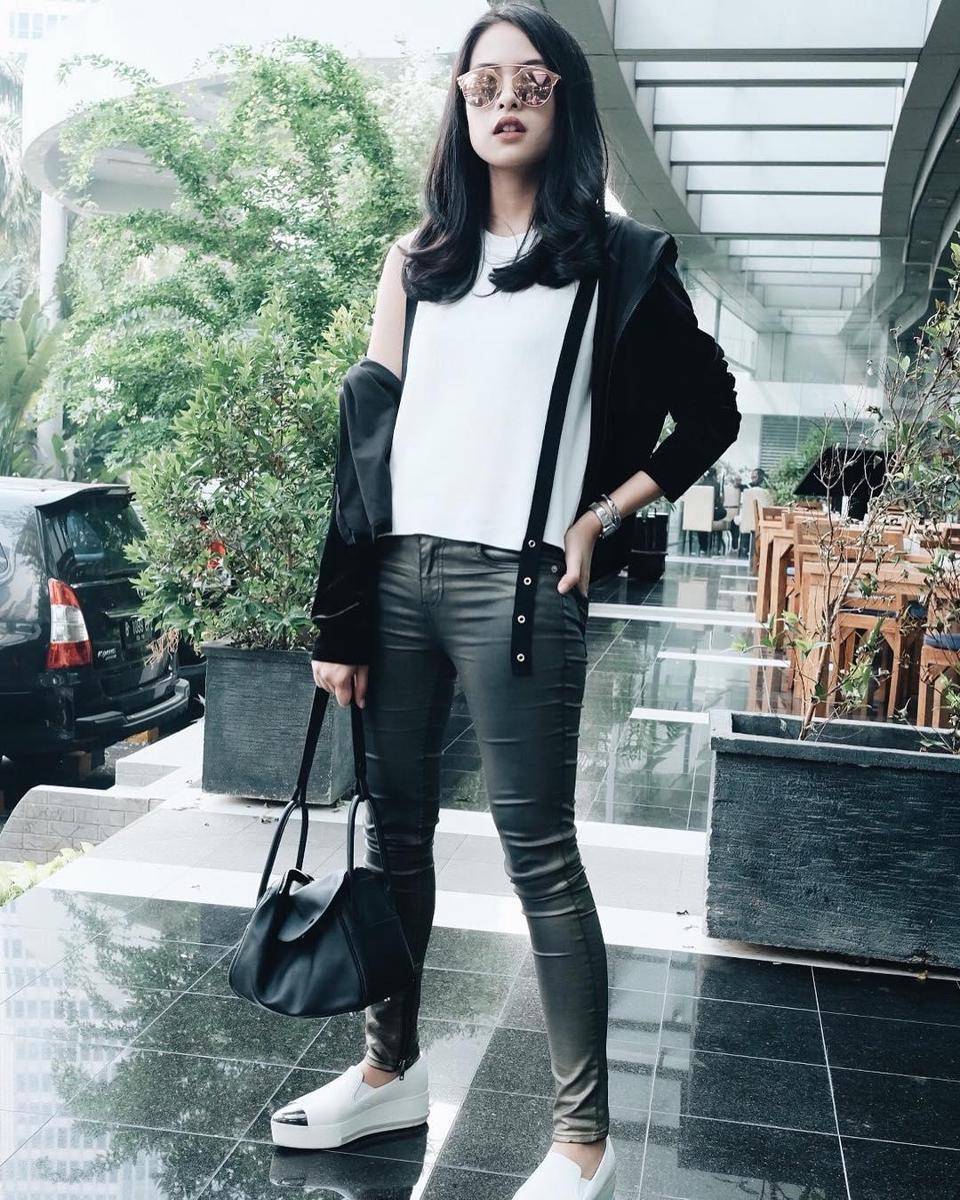 via Instagram: @maudyayunda
