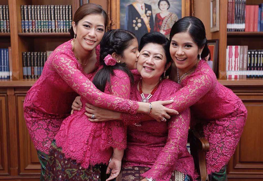 Instagram @aniyudhoyono