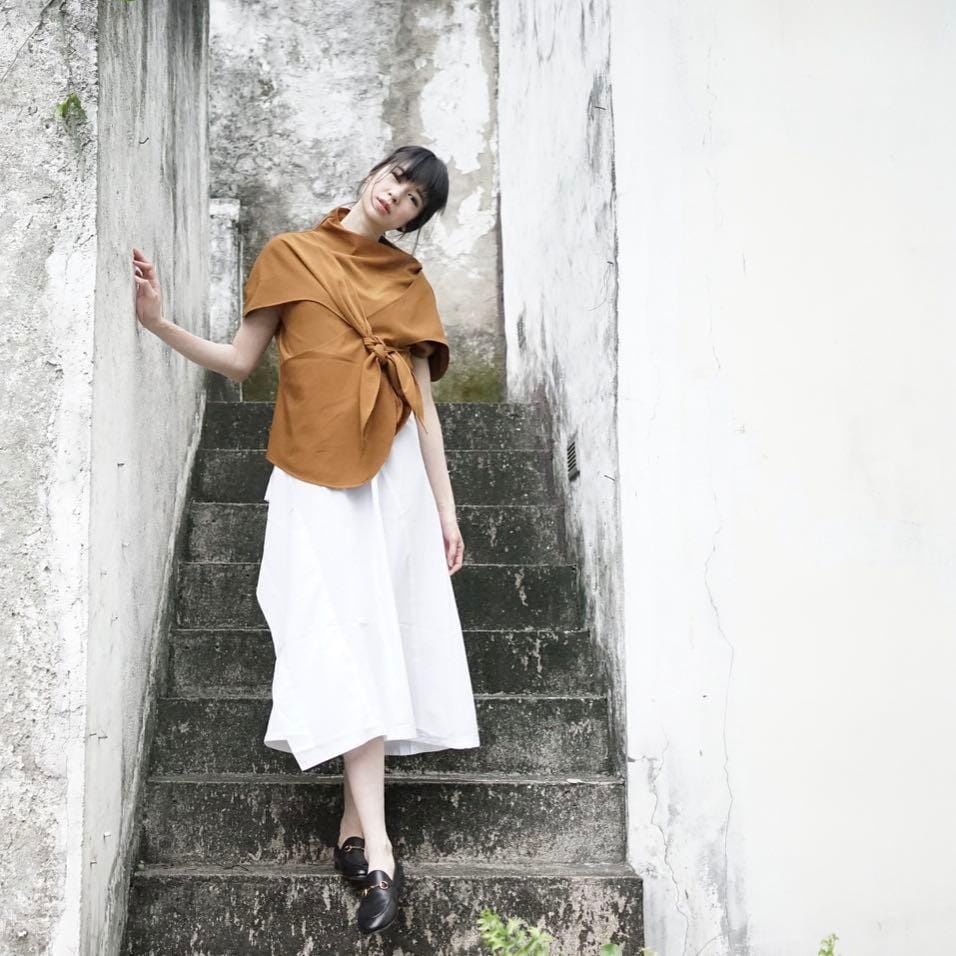 Instagram: @laurabas