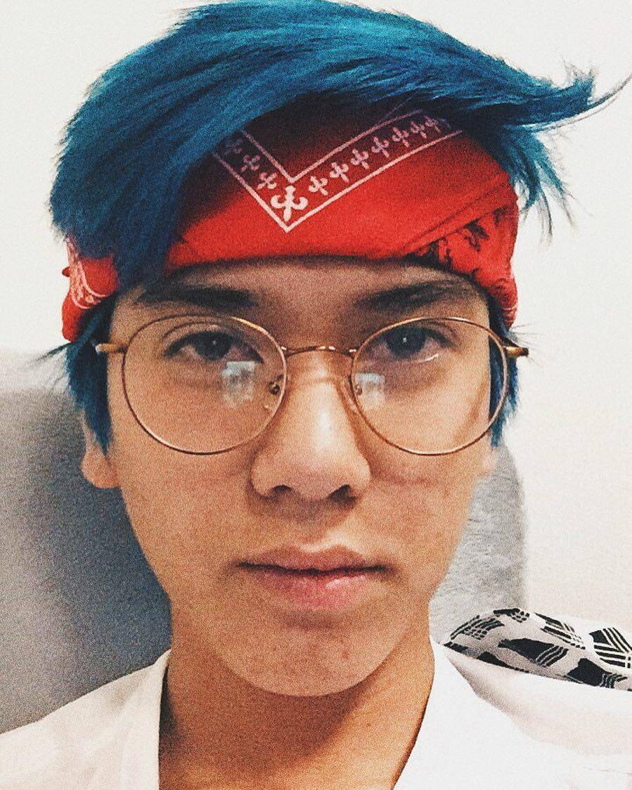 www.instagram.com/iqbaal.e/