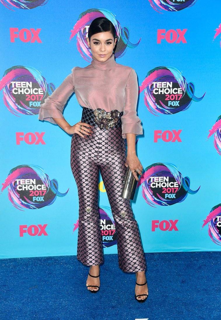 www.teenvogue.com