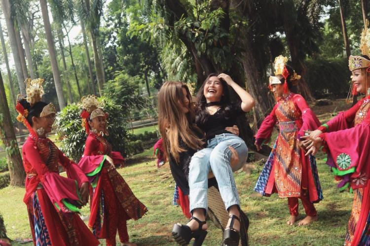 www.instagram.com/prillylatuconsina96