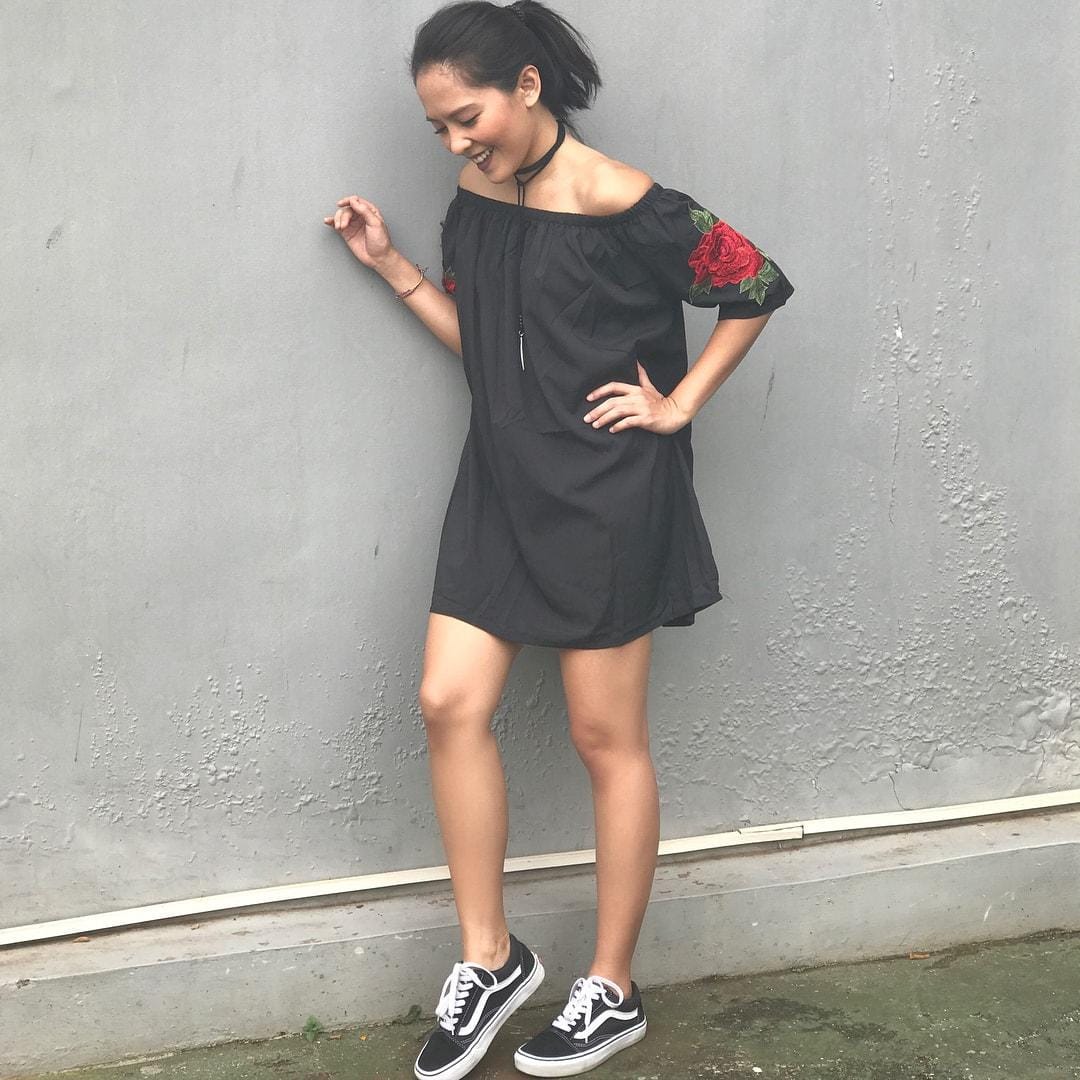 Instagram: @lalakarmela