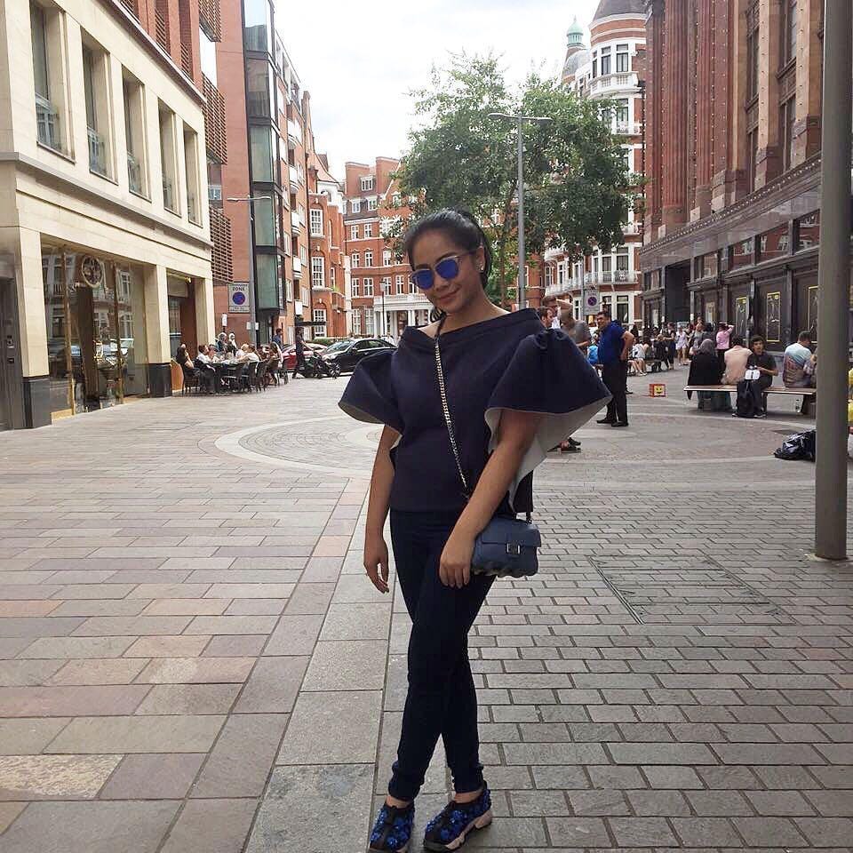 Instagram: @raffinagita1717