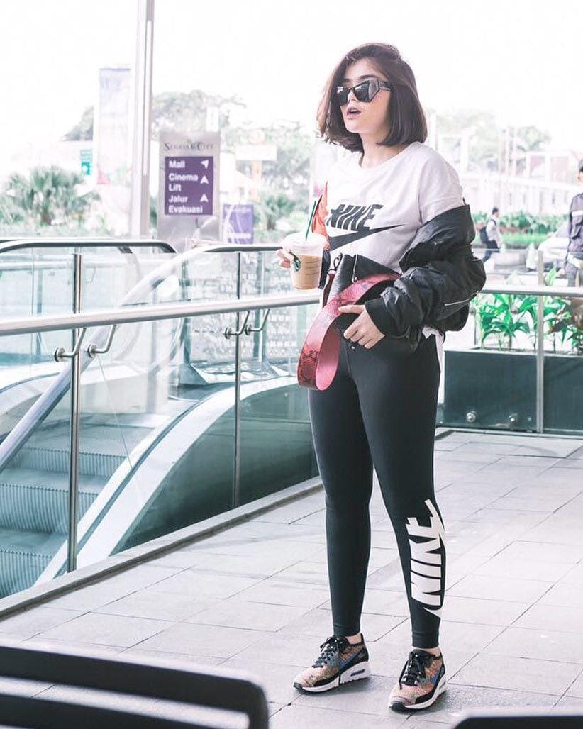 Instagram: @siviazizah