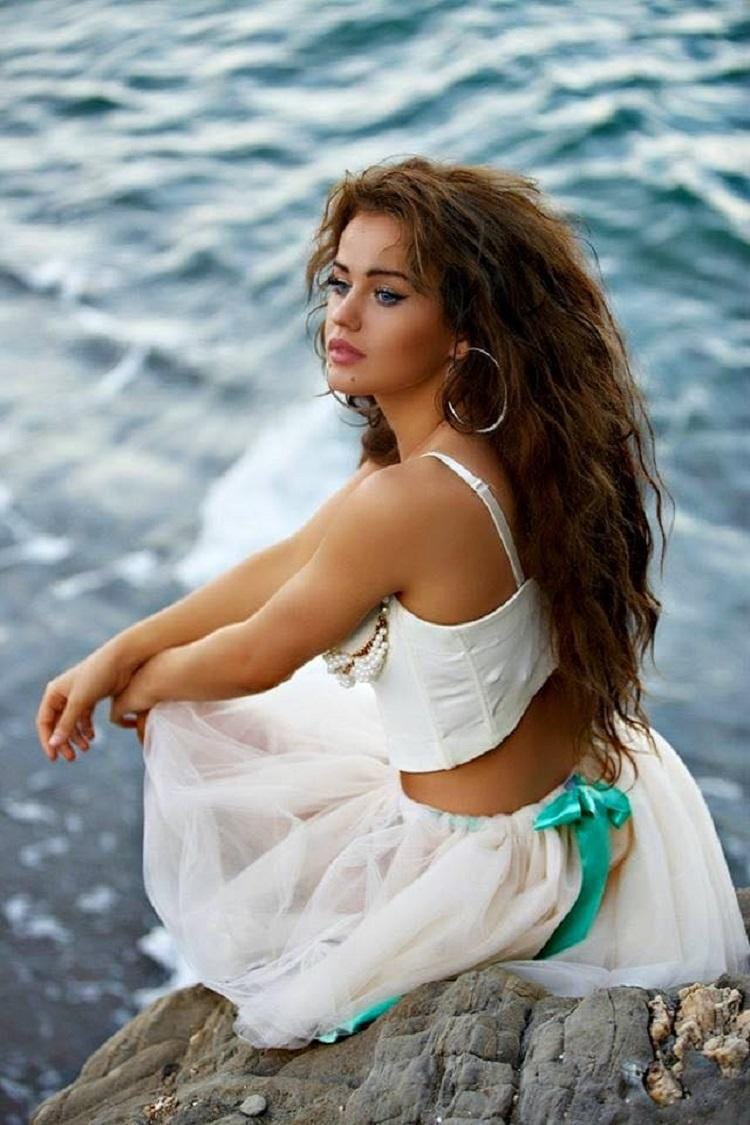 twitter.com/rosiemacworld