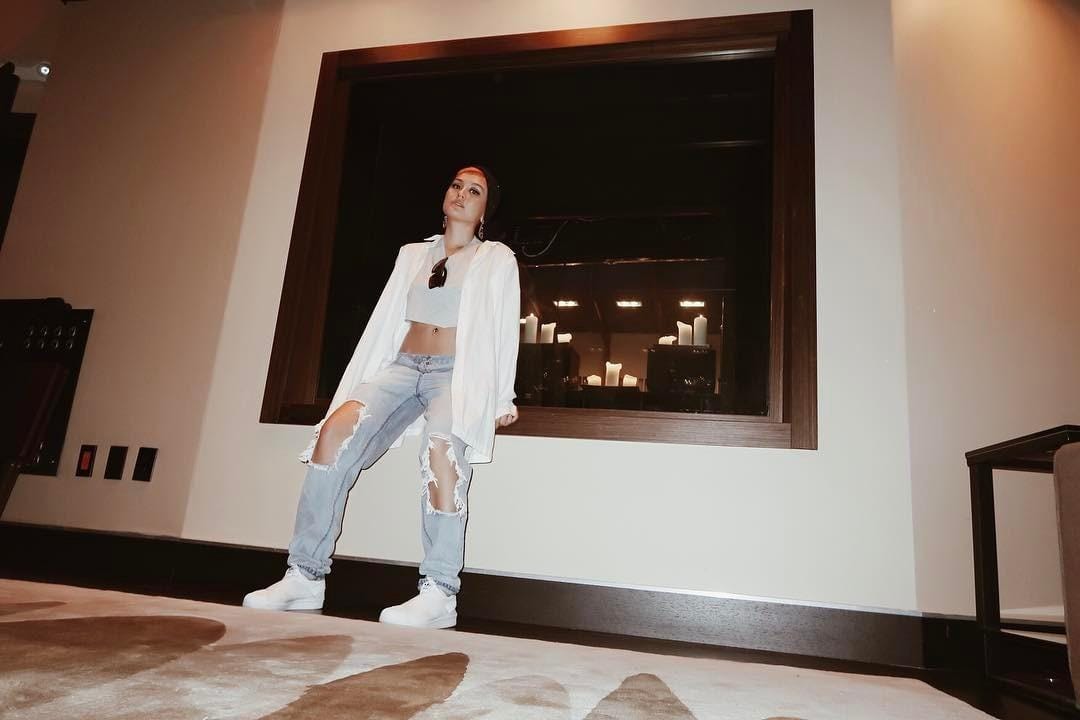Instagram: @agnezmo