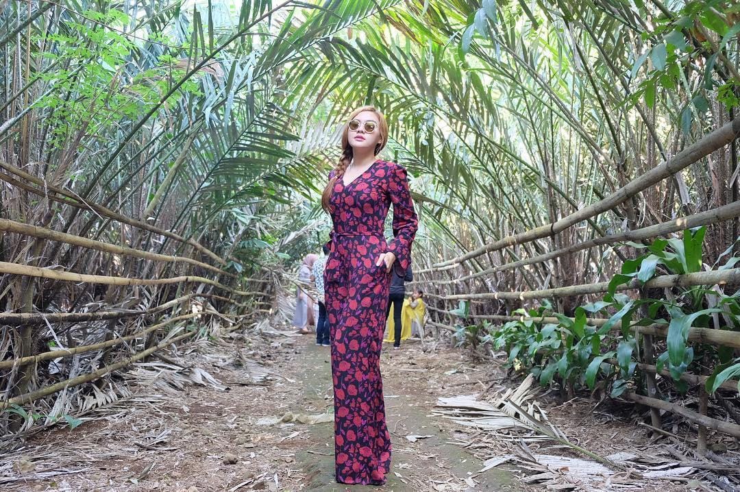 Instagram: @vickyshu