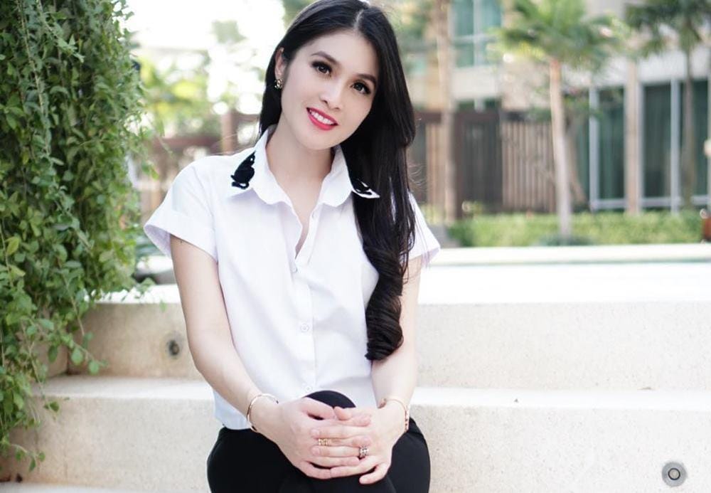 Instagram @sandradewi88