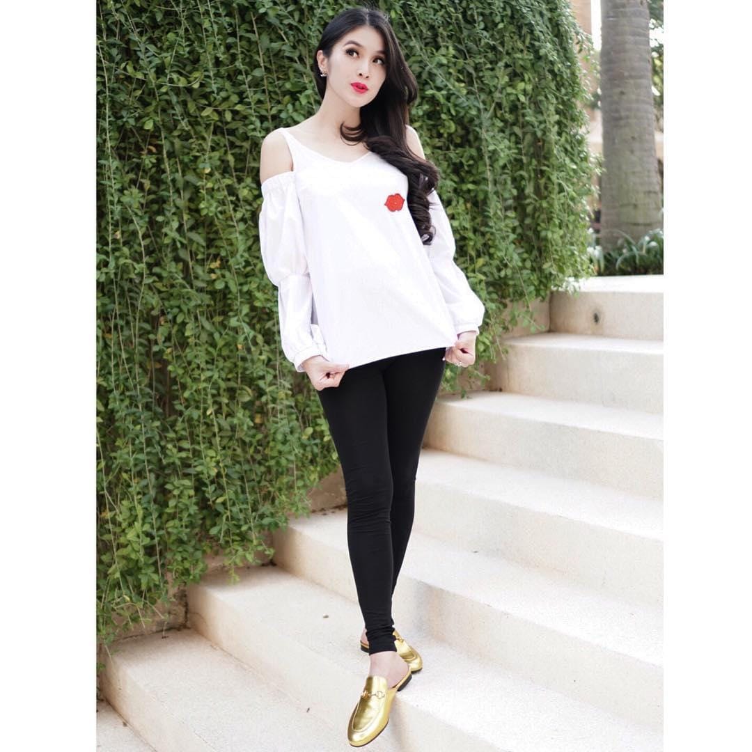 Instagram: @sandradewi88