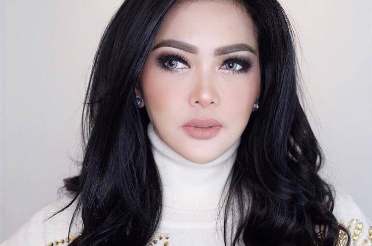 www.instagram.com/princessyahrini