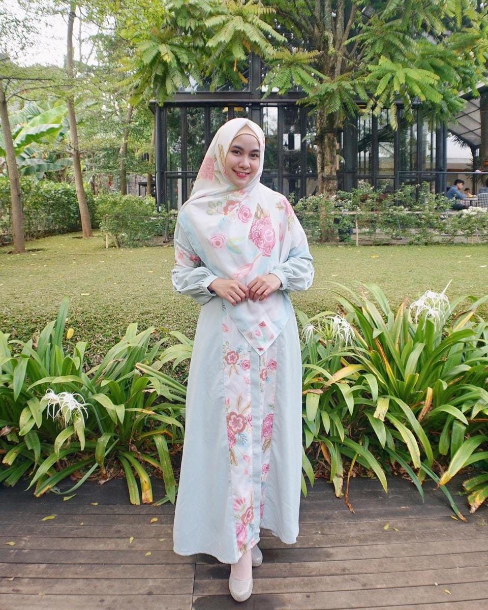 Instagram: @anisarahma_12