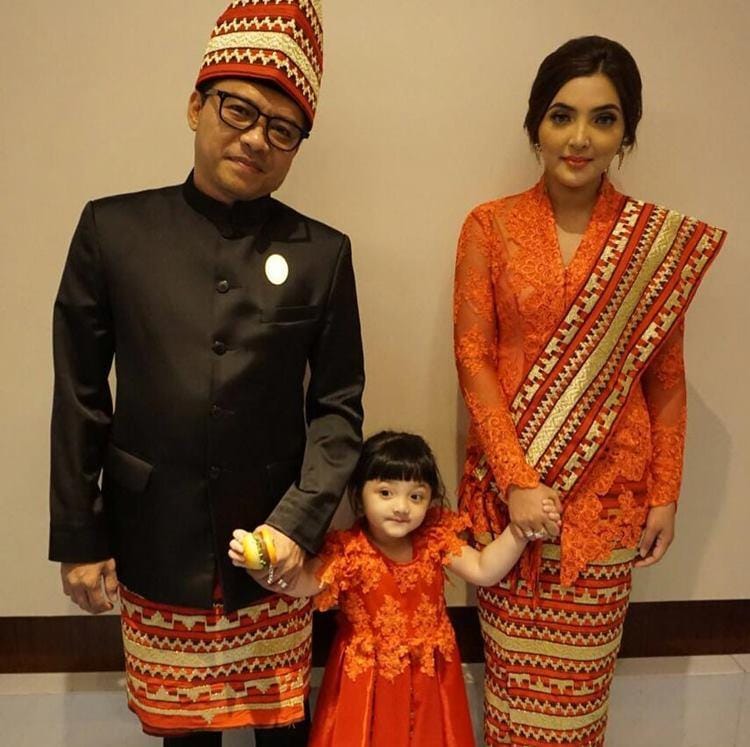 Instagram @queenarsy