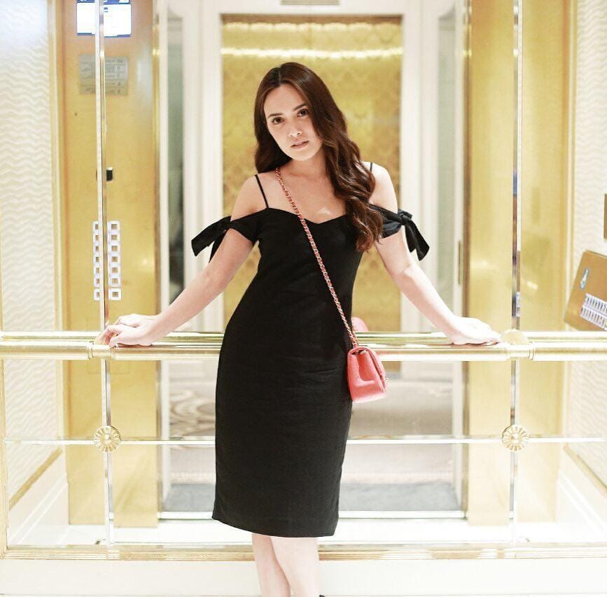 Instagram: @shandyaulia