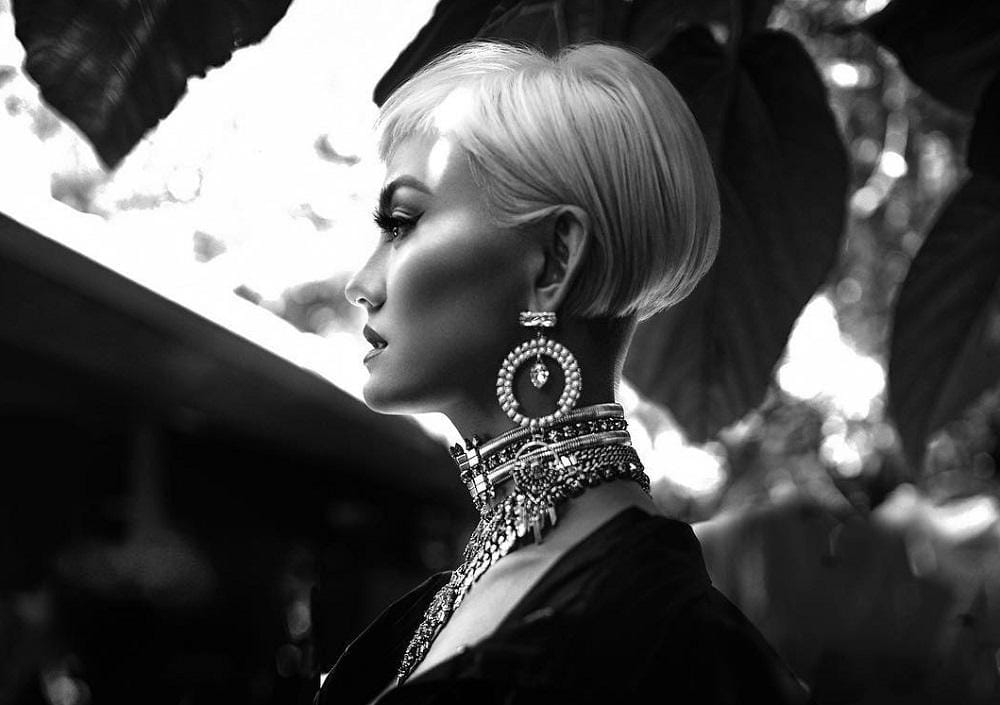 www.instagram.com/agnezmo/