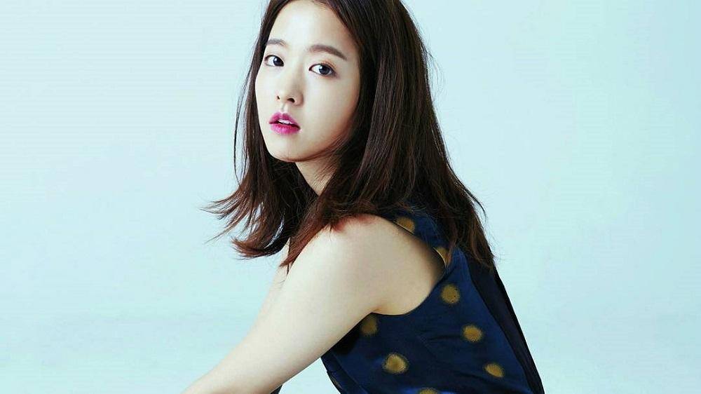 www.instagram.com/parkboyoungzone