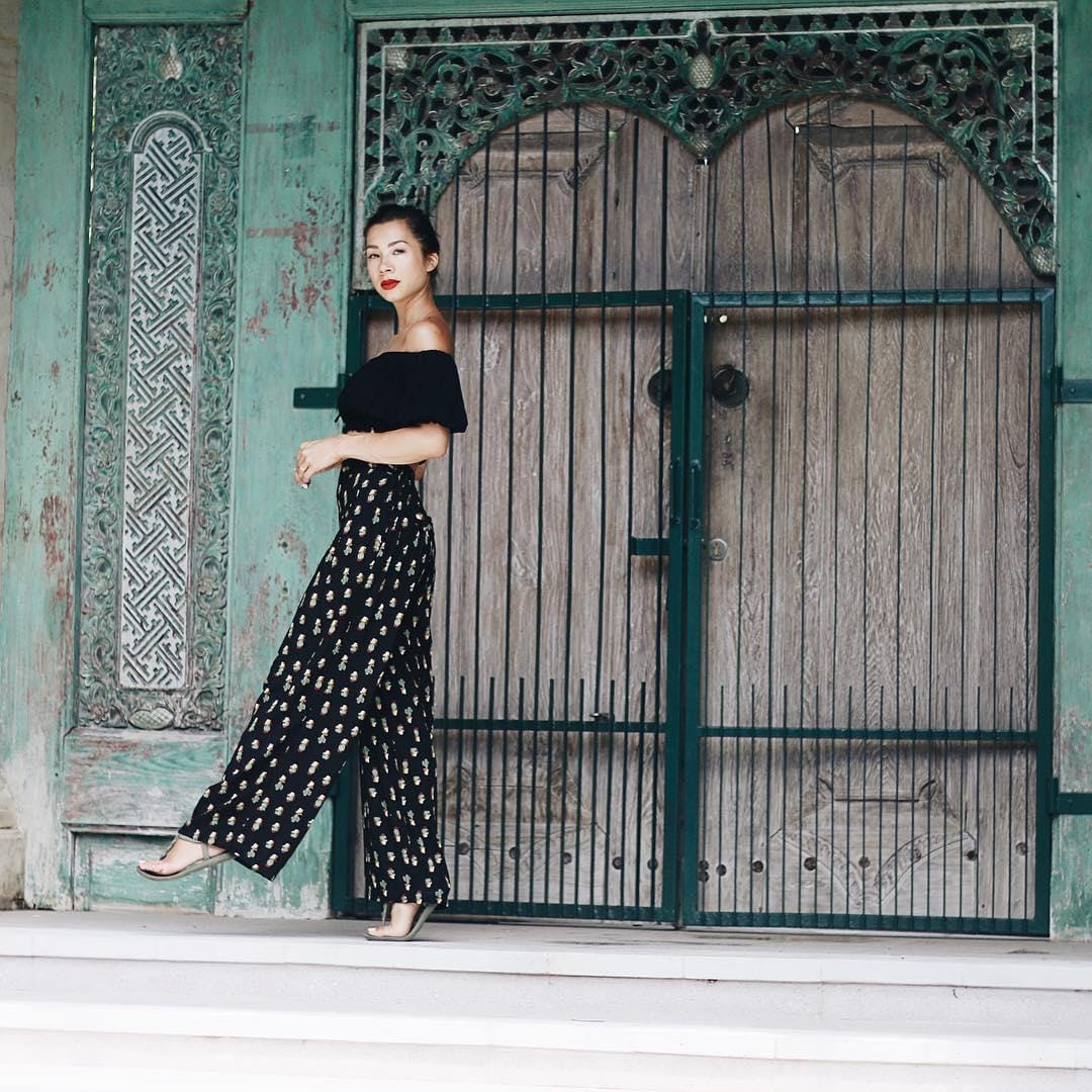 Instagram: @jenniferbachdim