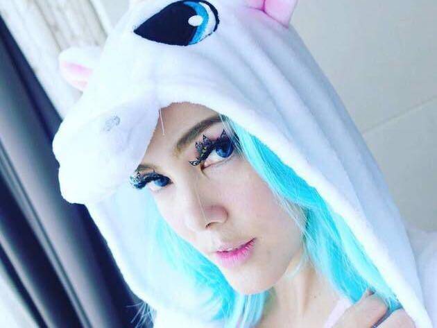 www.instagram.com/cathysharon