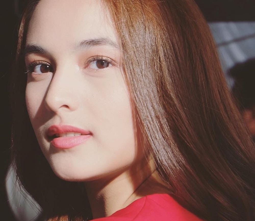 www.instagram.com/chelseaislan