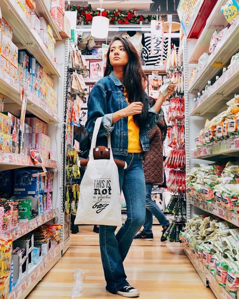 Instagram: @aurelieowreally