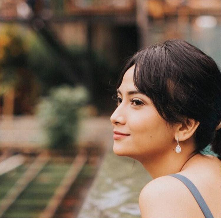 Instagram @vanessaangelofficial