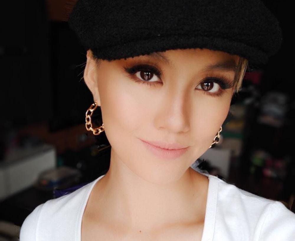Instagram @agnezmo