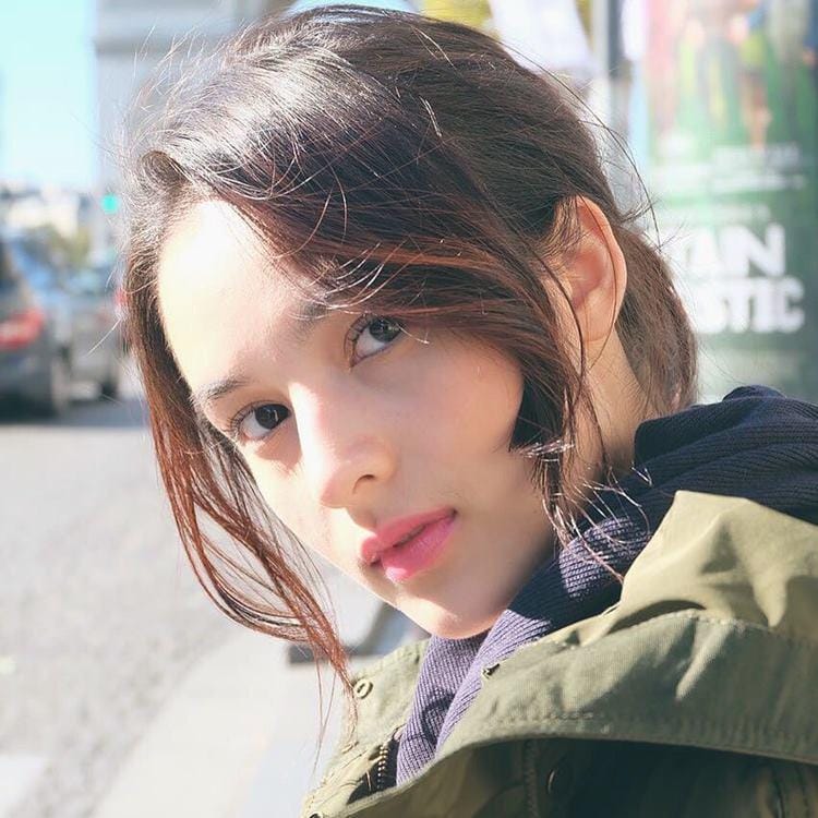 Instagram @chelseaislan