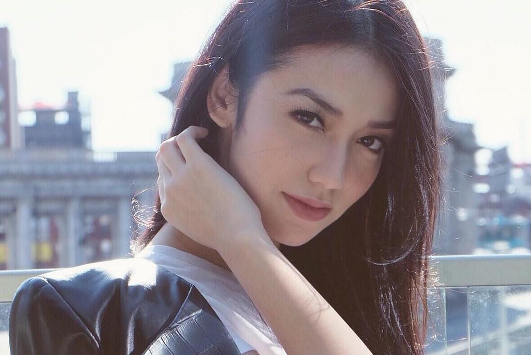 Gaya Modis Ala Velove Vexia yang Bisa Kamu Tiru!