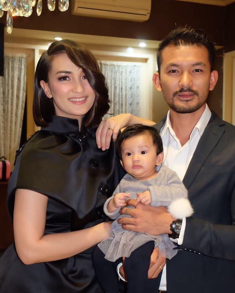 Instagram @atiqahhasiholan