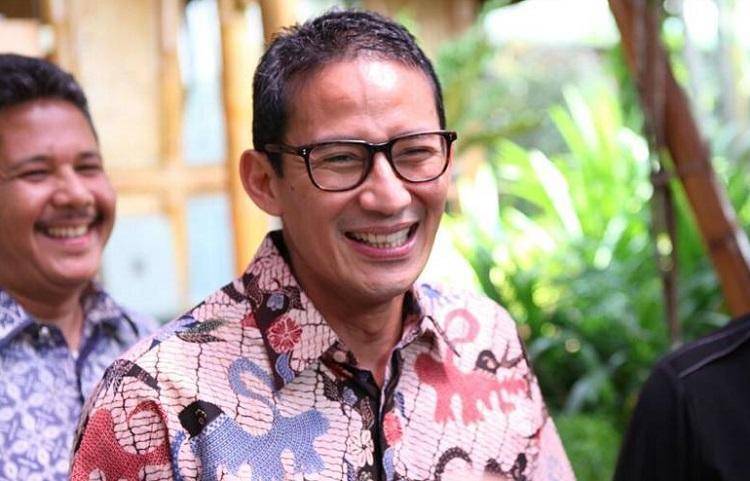 www.instagram.com/jakartamajubersama