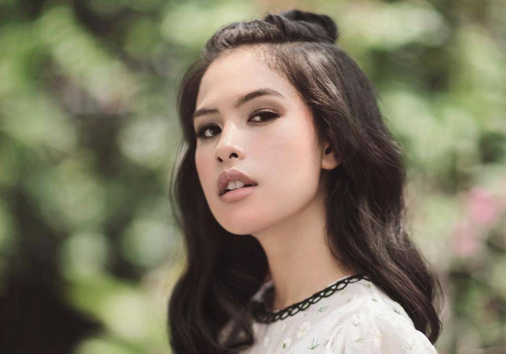 Photographer: RIOP Stylist: Elco Frebliaman Makeup Artist: Slam Wiyono Outfits & accessories: Virgin Villains, Sonya Rezqia, Topshop Indonesia