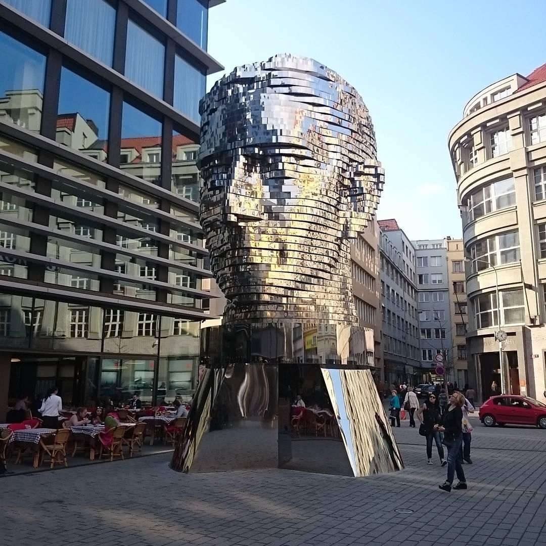 Instagram: @urquinaona2