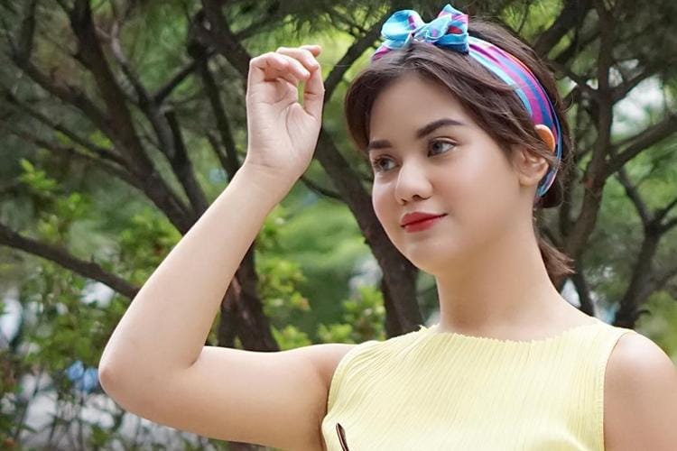 Instagram: @mytha_lestari