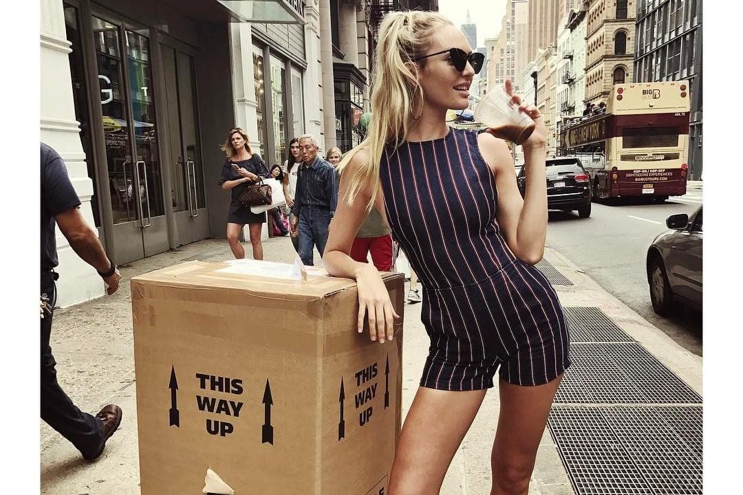 Gaya Sehari-hari 5 Victoria's Secret Angel ini Trendi Banget