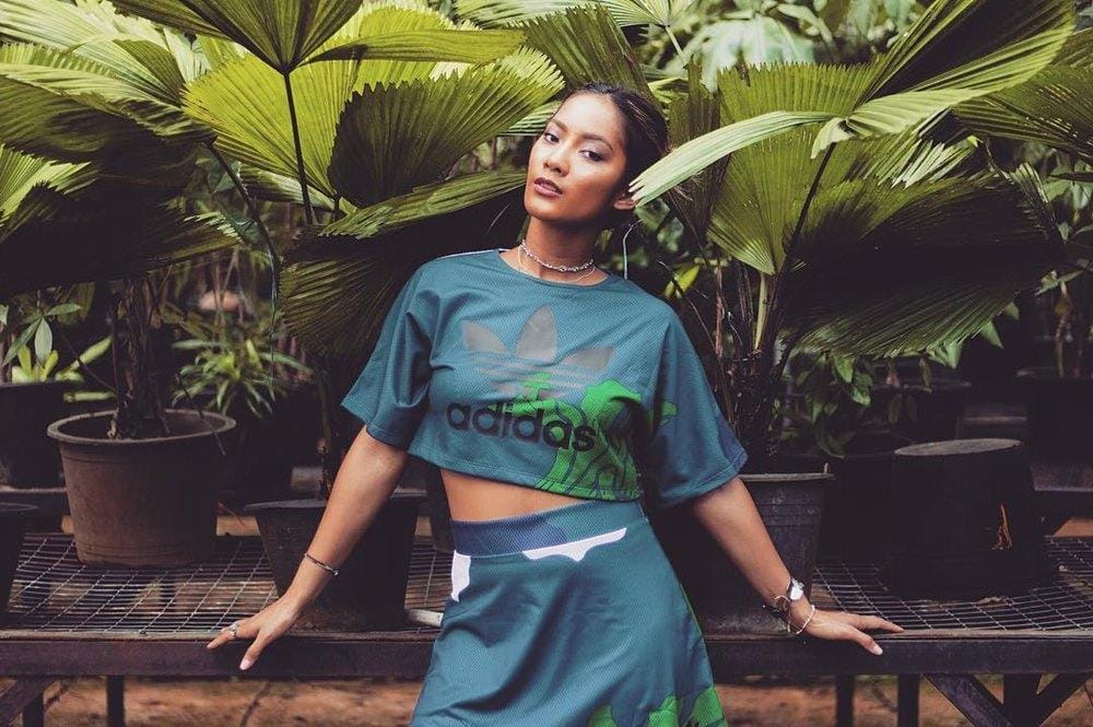 Instagram @tarabasro