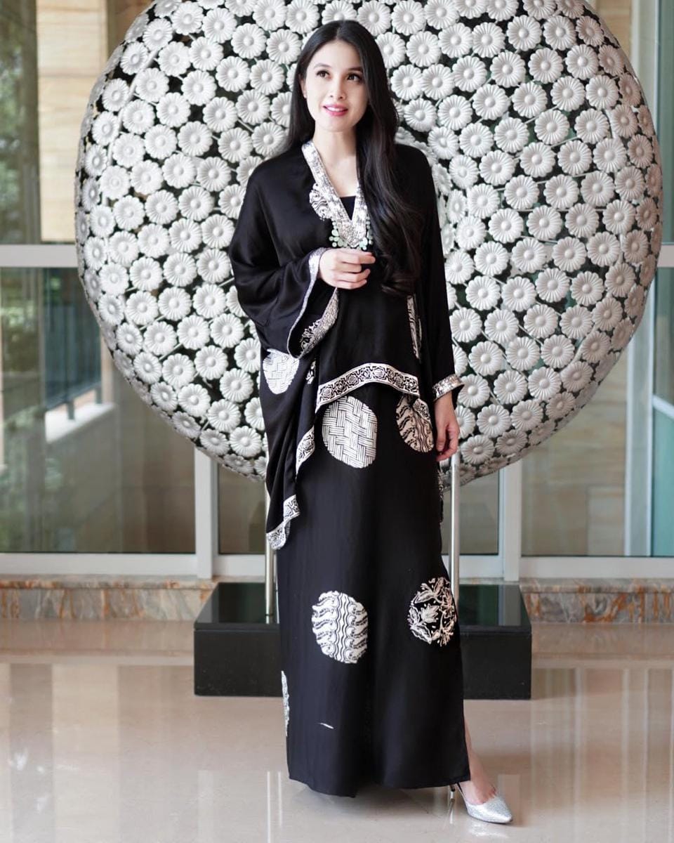 Foto: Instagram Sandra Dewi