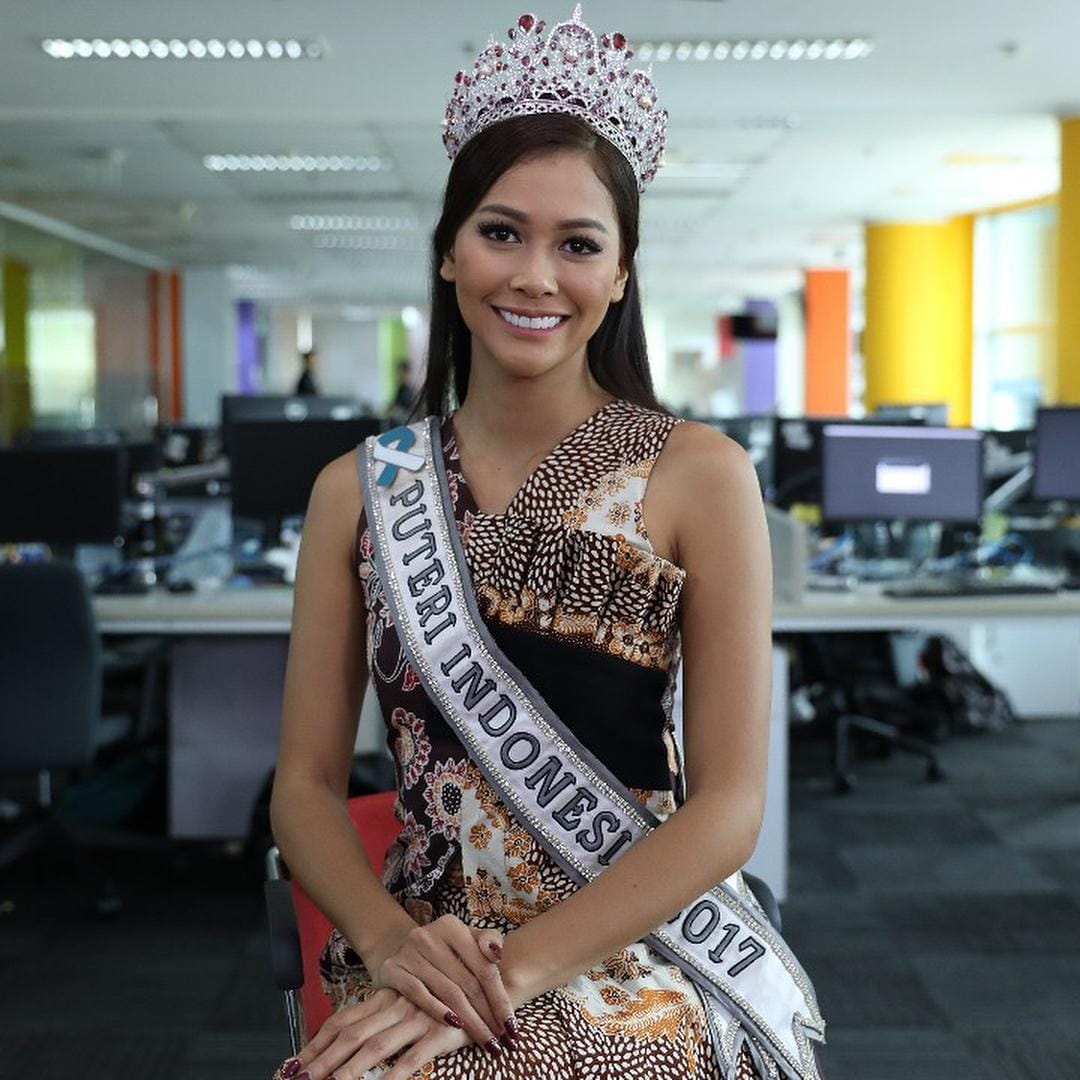 instagram.com/bungajelitha21