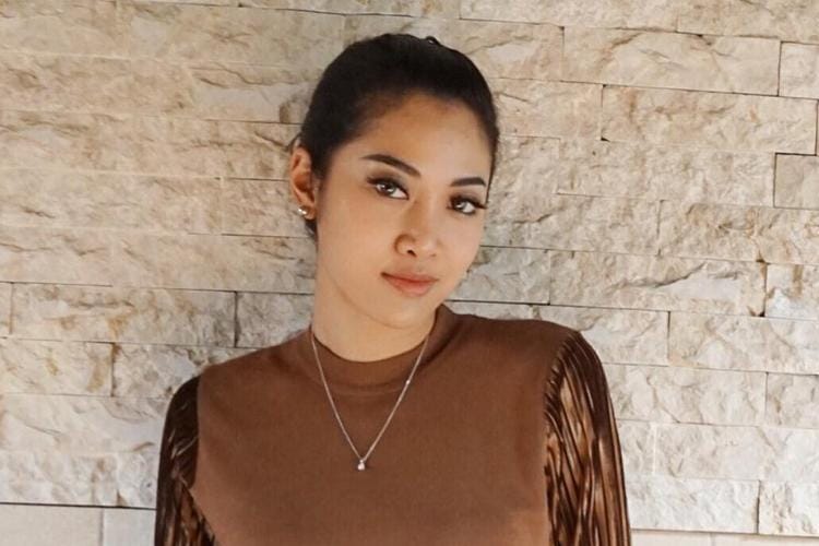 Instagram: @_widikidiw_